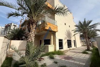 CORNER UNIT | PRIVATE GARDEN | LOWEST PRICE