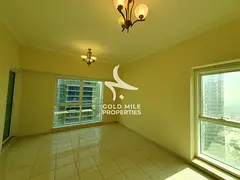 Higher Floor - Panoramic views - Next to Metro