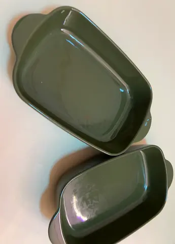 Set of 2 Green Baking Dishes