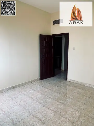 للإيجار السنوي – شقة غرفتين وصالة مع إطلالة على البحر – بناية الكورنيش