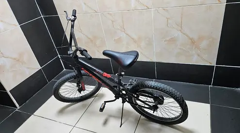 Upten MXR BMX Bike for Sale (Broken needs repair)