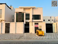 Villa for sale opposite a garden, including registration fees, electricity, water and air conditioni