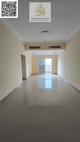 🏡 شقة غرفتين وصالة مع 3 حمامات وغرف ماستر وبلكون وخزاين بالحائط أول ساكن للإيجار في الجرف 3 بمساحة واسعة وتشطيب ممتاز جداً موقع مميز قريب السوق الصين