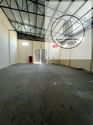 بسعر ممتاز مستودعين 5000 قدم كهرباء 50 كيلو يصلح للانشطه الصناعيه