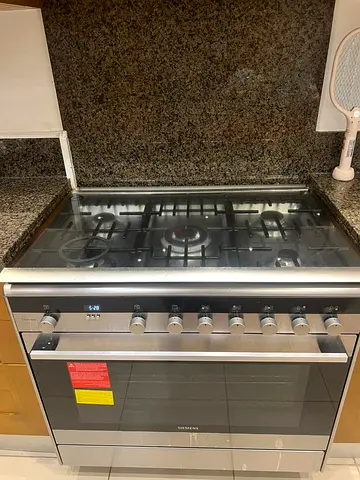 Siemens iq700 Full Gas Cooker 90x60cm just 1 year old receipt available