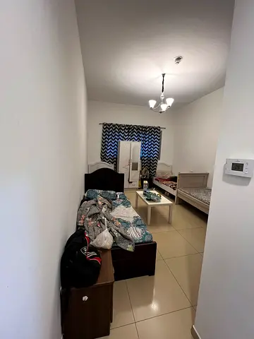 Executive BEDSPACE AVAILABLE IN SATWA NEAR EMIRATES TOWER METRO STATION