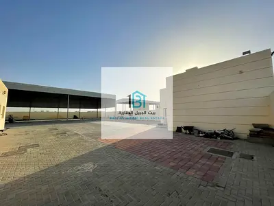 للبيع | أرض صناعية مبنية – الشارقة (منطقة الصجعة الصناعية)