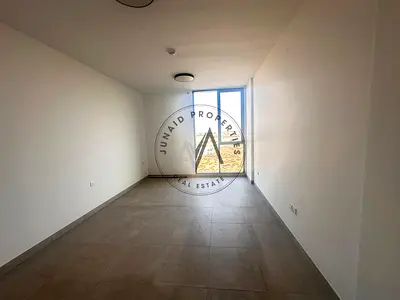 Very Huge and Spacious Stduio Apartment only 38l