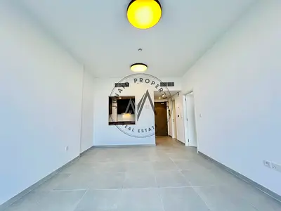 CLOSE KITCHEN//HUGE SIZE//-SPACIOUS APARTMENT//-L AISH LAYOUT//READY TO MOVE//-