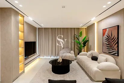 Resale Huge Unit | Closed Kitchen | Pool View