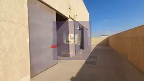 NEAT CLEAN WAREHOUSES ON ROAD ONLY 50K AREA 800 SQFT WITH SEWA NEAR POLICE STATION AL SAJA AREA ON R