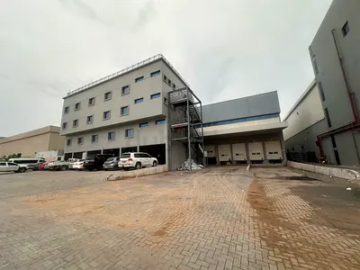 Professional Painting  Epoxy Flooring | Al Hajez Building Contracting