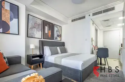 UPGRADED | FULLY FURNISHED | LAKE VIEW