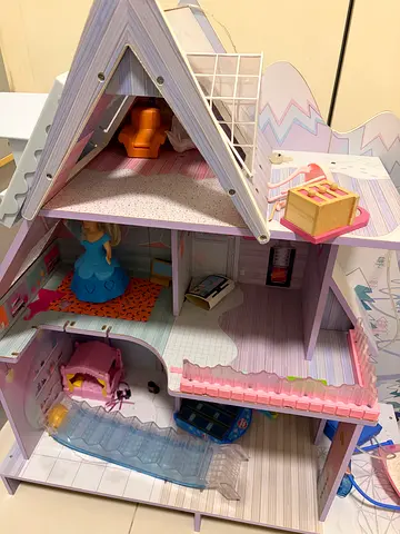 Toy: doll house with pool