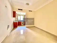 Lavish studio near to park and bus station