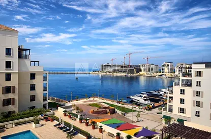 Sea View 2 BR Apartment in Port de La Mer
