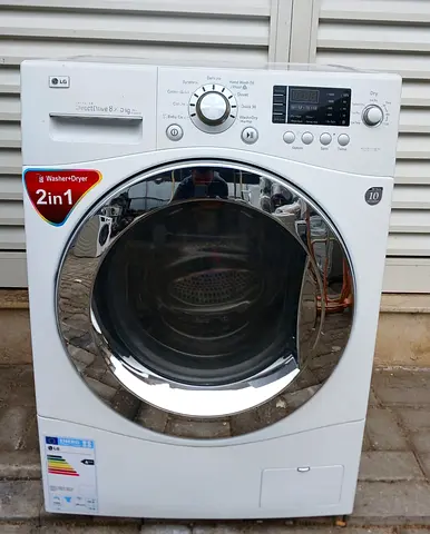 LG washing machine 8/5 kg for sale