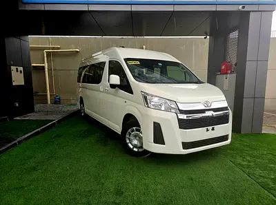 HIACE PASSENGER/ PATROL MANUAL/ 3.5 V6/ LOW MILEAGE