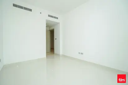 Unfurnished | Vacant | Private Beach