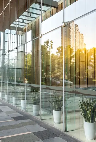 DXB Fast Movers  Packers | Glass | Aluminium | Paint Service