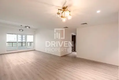 Spacious | Close to Metro | Ready to move in