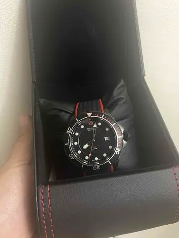 Swiss Military Hanowa Luxury Diving Watch with Black Dial and Red Accents