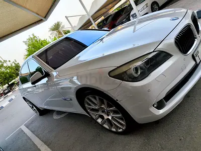 BMW 7 series 740LI - very clean