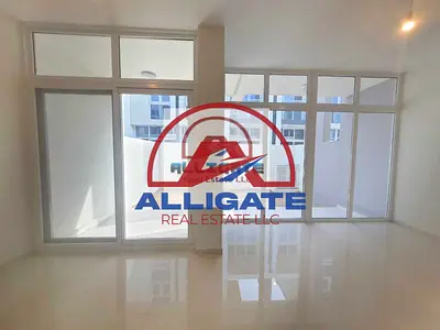 Luxurious 3-Bedroom||Spacious Layout||Well Maintained