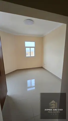 اشيك واجمل شقة ف الجرف 3 تتكون من غرفةنوم ماستر _صالة واسعة _مطبخ مجهز _2حمام _مع خزاين حائط _بلكونة _صيانة كاملة علي المالك طول فترة الايجار موقع متم