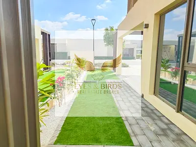 SPACIOUS | BIGGER LAYOUT | CORNER UNIT| Landscaped| vacant april 22nd