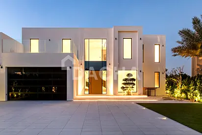FULLY EXTENDED | ELEVATED | LUXURY 5 BEDROOM