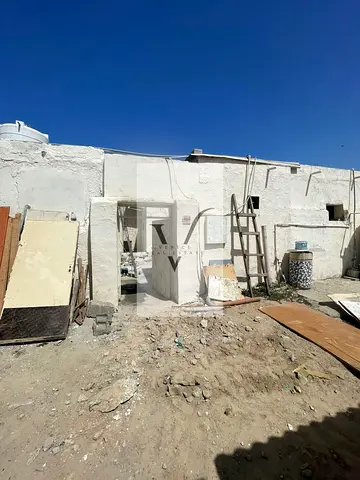 موقع مميز - اطلالة مفتوحة - موقف سيارة -اقساط مرنه