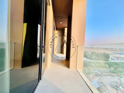 SEMI FURNISHED APPRTMENT//-AMAZING VIEW///-SPACIOUS LAYOUT///-READY TO MOVE///-WITH BALCONY//-