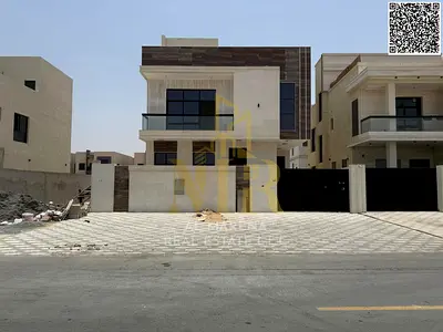 Luxury villa in Al Yasmin - 5 bedrooms with swimming pool, American kitchen, two floors and roof