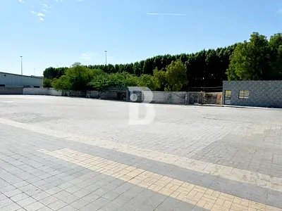 UM RAMOOL | OPEN YARD | CAR PARKING | CAR GARAGE