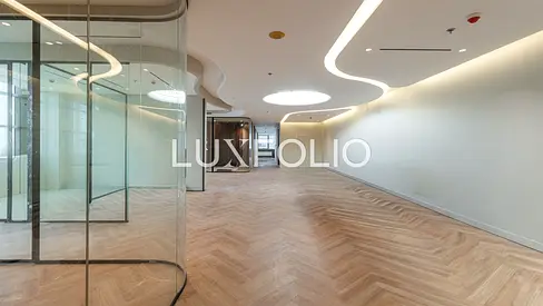 Penthouse | Ultra Luxury | Vacant Floor