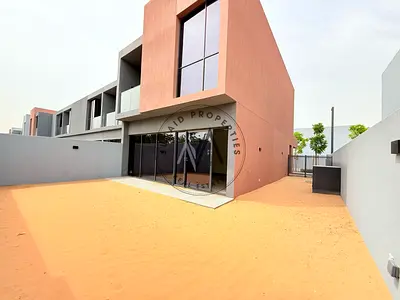 Spacious 3 BR + Maid | Single Row | First Resident