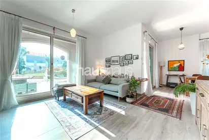 Rare Apartment | Vacant Q2 | Exclusive