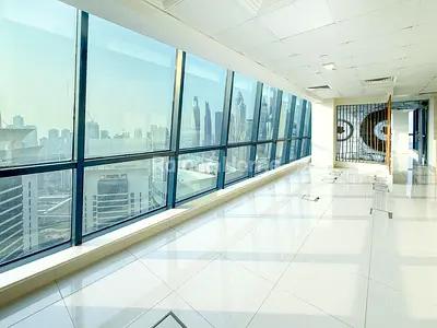 Top Floor | Marina View I Vacant I 1 Month FREE