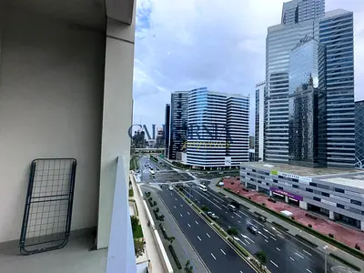 Spacious Layout | Ready to Move-in | Low Floor