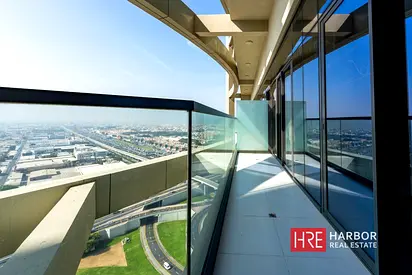 Fully Renovated I Premium Layout I Sea View