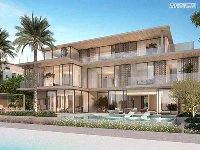 7 Bed Coral Living | Above 50 number | Frond P | Price Reduced