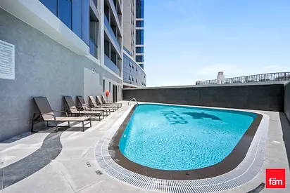 Huge 570 SQFT | High Floor | Bright & Spacious |