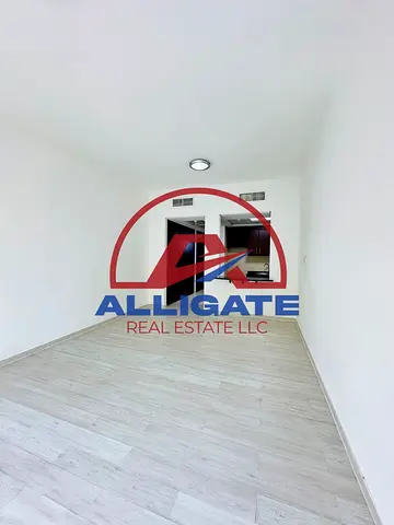 8 Wardrobes well maintained studio for rent.