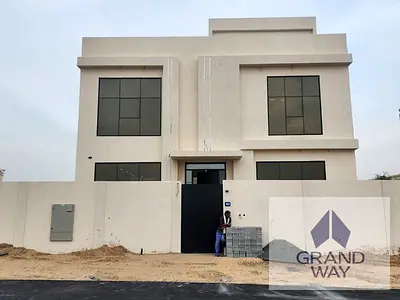 4BR Brand New Villa I Behind The Mall I Parking