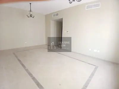 🏡 شقة غرفتين وصالة واسعة | 🚿 3 حمامات | 🌇 نوافذ كبيرة | 📍 تلال سيتي | 💰 60 ألف