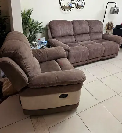 Comfortable Reclining Sofa Set