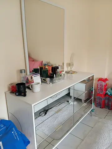 Stylish White Dressing Table with Mirror