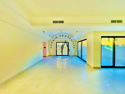 Spacious and Huge Corner Unit 3BR With Maid Room only for 2.9 M