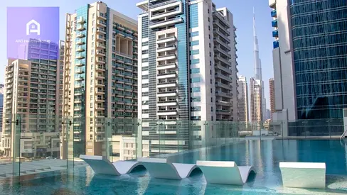 Luxury Living besides Canal View at Bayz by Danube